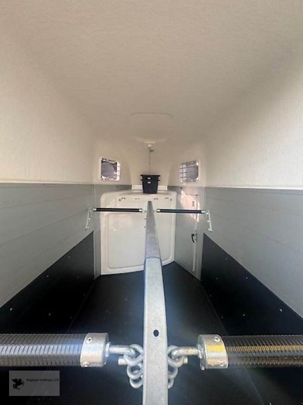 PKW-Anhänger typu Humbaur Equitos Alu Plus Pferdeanhänger NEU 2,0t, Neumaschine v Gevelsberg (Obrázek 6)