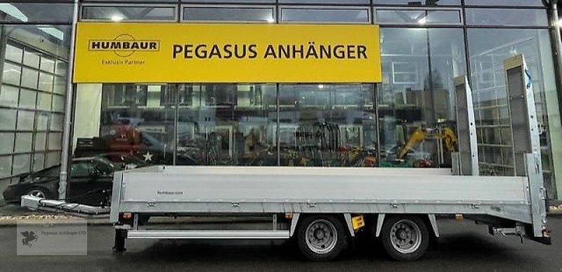 PKW-Anhänger des Typs Humbaur HBTZ 136224 NEU Tandem Tieflader Alubordwände, Neumaschine in Gevelsberg (Bild 1)