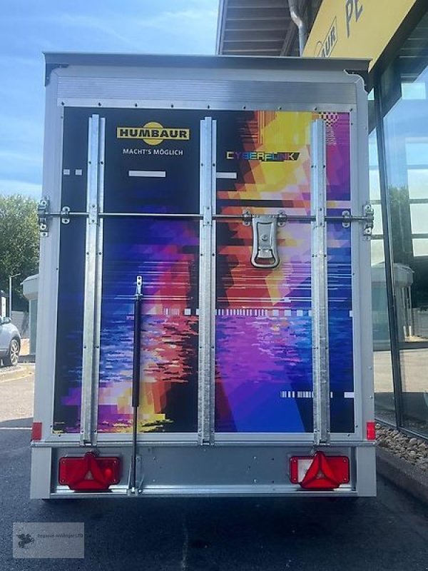 PKW-Anhänger Türe ait Humbaur HK 132513-15P Kofferanhänger Ltd. Ed. Cyberfunk Design, Gebrauchtmaschine içinde Gevelsberg (resim 4)