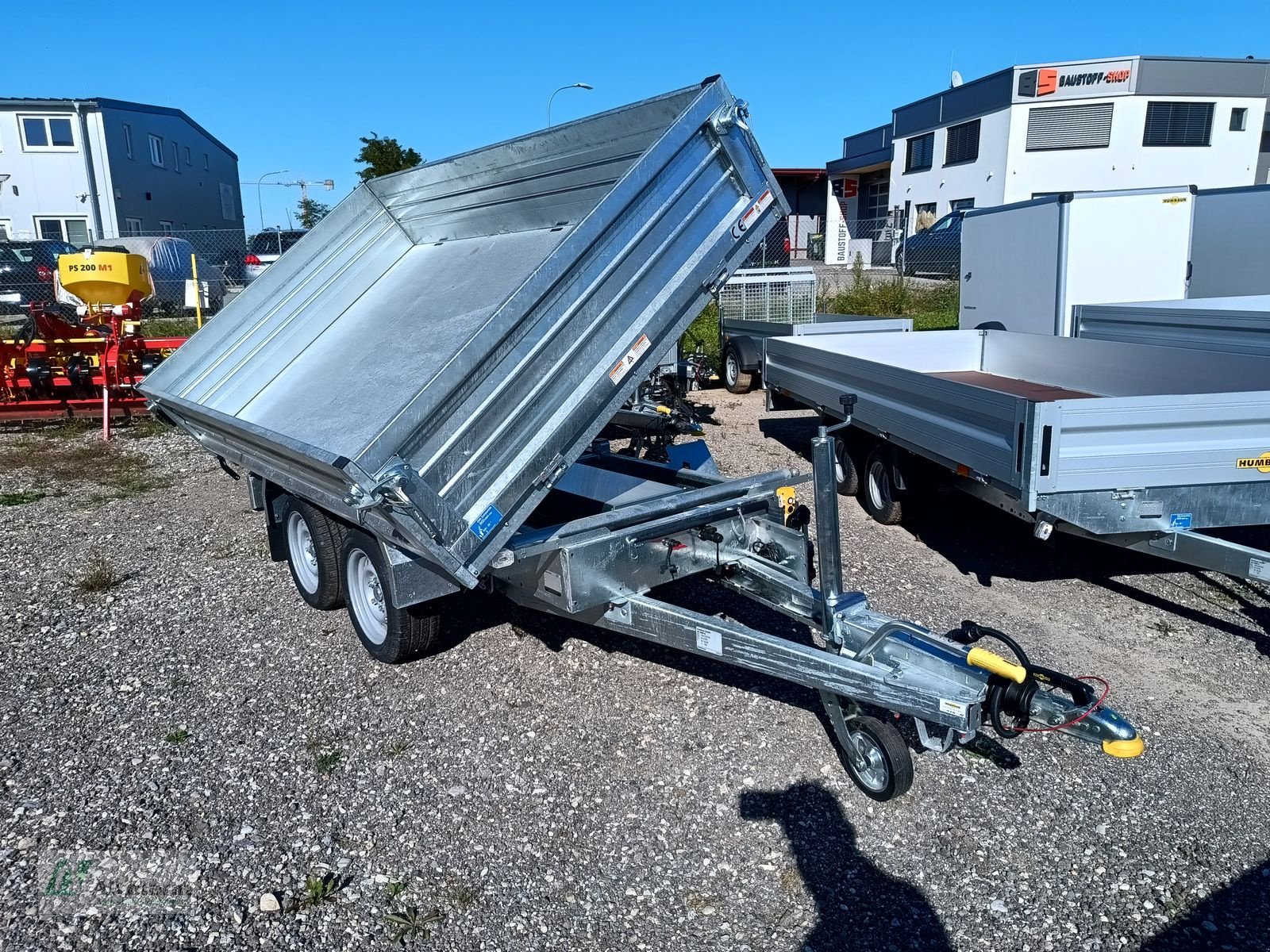 PKW-Anhänger des Typs Humbaur HTK 2700.27 Pro Steel, Neumaschine in Lanzenkirchen (Bild 1)