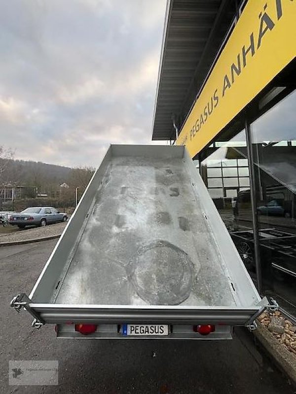 PKW-Anhänger typu Humbaur HTK 3500.41 Parabelfeder Dreiseitenkipper neu, Gebrauchtmaschine v Gevelsberg (Obrázek 4)