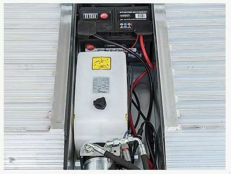 PKW-Anhänger tipa Humbaur HTK 3500.41 Tridem Dreiseitenkipper Neu 3,5to, Gebrauchtmaschine u Gevelsberg (Slika 3)