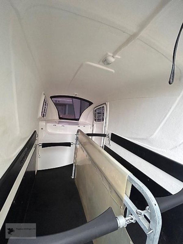 PKW-Anhänger typu Humbaur Maximus Pferdeanhänger Vollpoly,Aluboden 2,7to, Gebrauchtmaschine v Gevelsberg (Obrázek 11)