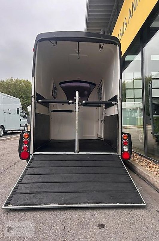 PKW-Anhänger a típus Humbaur Maximus Pferdeanhänger Vollpoly,Aluboden 2,7to, Gebrauchtmaschine ekkor: Gevelsberg (Kép 4)