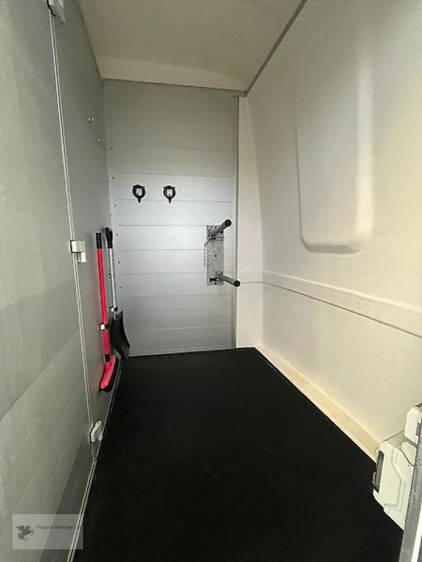 PKW-Anhänger typu Humbaur Notos Plus 3000 2 Pferdeanhänger 1. Hand TOP Alu, Gebrauchtmaschine v Gevelsberg (Obrázek 4)