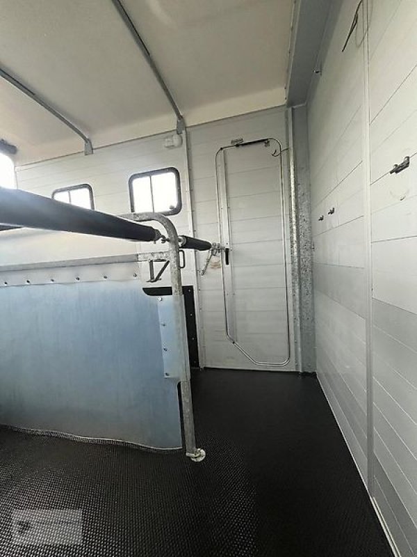 PKW-Anhänger типа Humbaur Notos Plus 3000 2 Pferdeanhänger 1. Hand TOP Alu, Gebrauchtmaschine в Gevelsberg (Фотография 5)