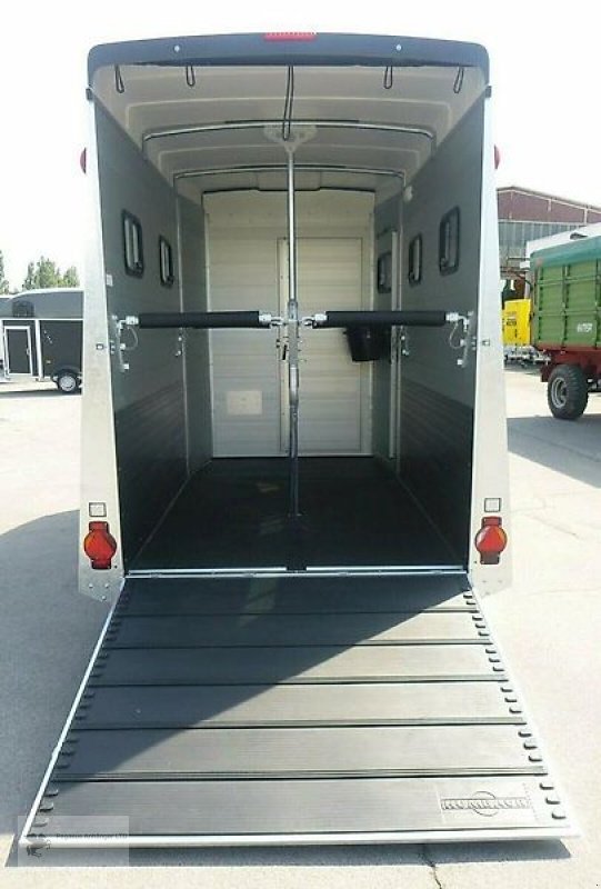 PKW-Anhänger Türe ait Humbaur Notos Xtra UP 2-Pferdeanhänger 2,7to gebr. Böckmann a.L, Gebrauchtmaschine içinde Gevelsberg (resim 12)