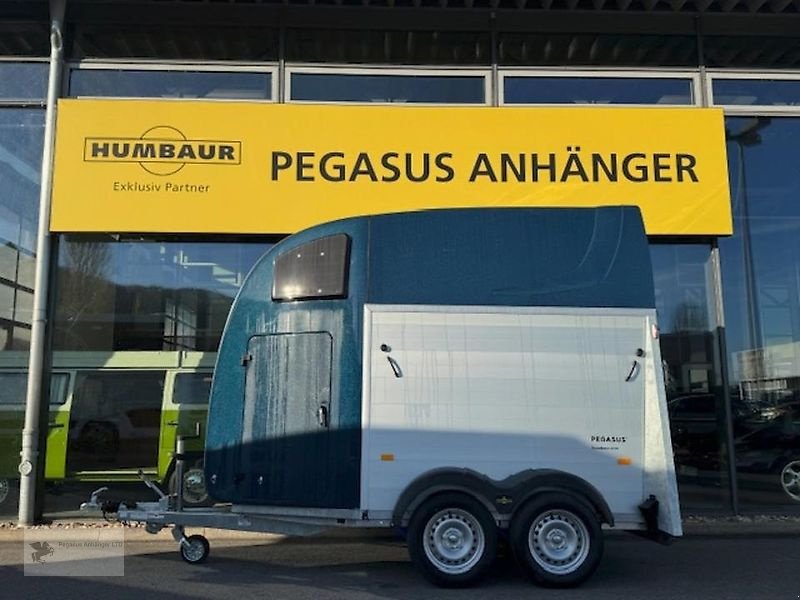 PKW-Anhänger des Typs Humbaur Pegasus 2 Pferdeanhänger 2,4t ALU NEU Sattelkammer, Neumaschine in Gevelsberg (Bild 1)