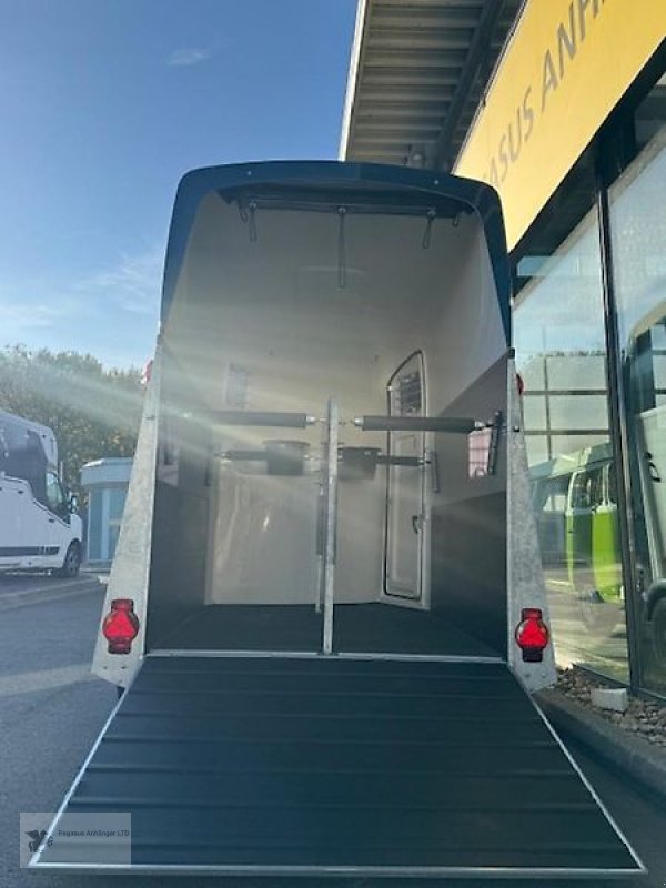 PKW-Anhänger des Typs Humbaur Pegasus 2 Pferdeanhänger 2,4t ALU NEU Sattelkammer, Neumaschine in Gevelsberg (Bild 4)