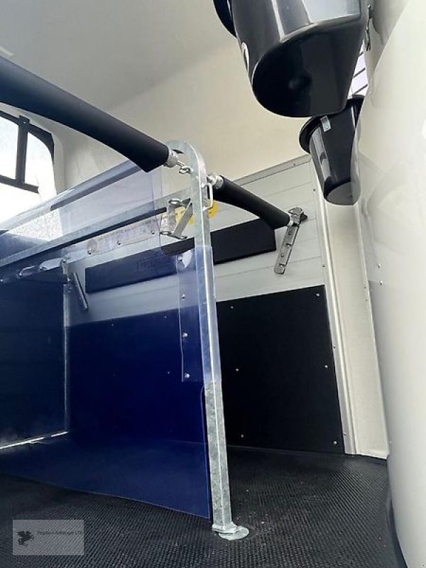 PKW-Anhänger Türe ait Humbaur Pegasus 2-Pferdeanhänger 2,4t Neu SK 2025, Gebrauchtmaschine içinde Gevelsberg (resim 9)