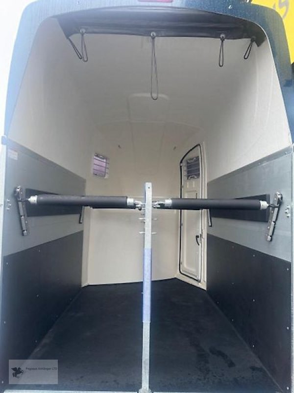 PKW-Anhänger del tipo Humbaur Pegasus 2 Pferdeanhänger ALU 1.Hd Sattelkammer 2,4t., Gebrauchtmaschine In Gevelsberg (Immagine 5)