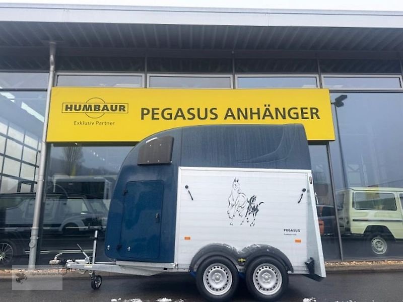 PKW-Anhänger del tipo Humbaur Pegasus 2 Pferdeanhänger ALU 1.Hd Sattelkammer 2,4t., Gebrauchtmaschine In Gevelsberg (Immagine 1)