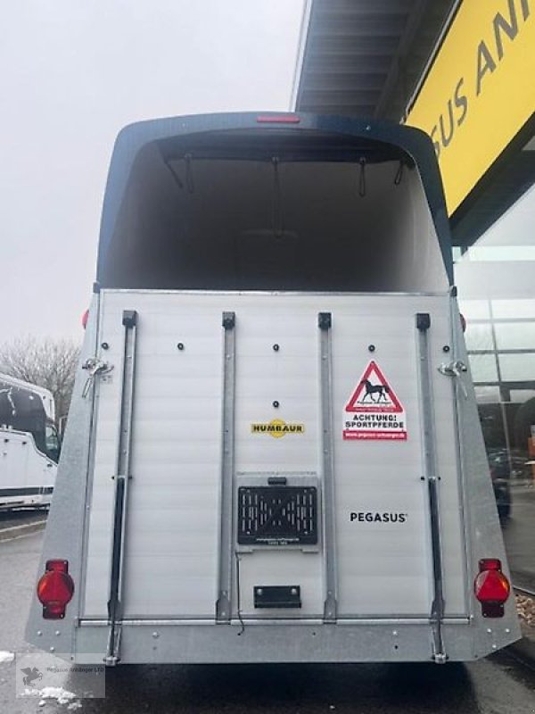 PKW-Anhänger del tipo Humbaur Pegasus 2 Pferdeanhänger ALU 1.Hd Sattelkammer 2,4t., Gebrauchtmaschine In Gevelsberg (Immagine 3)