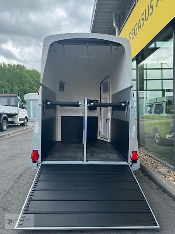 PKW-Anhänger Türe ait Humbaur Pegasus 2 Pferdeanhänger Alu NEU 2,4t DS, Neumaschine içinde Gevelsberg (resim 4)