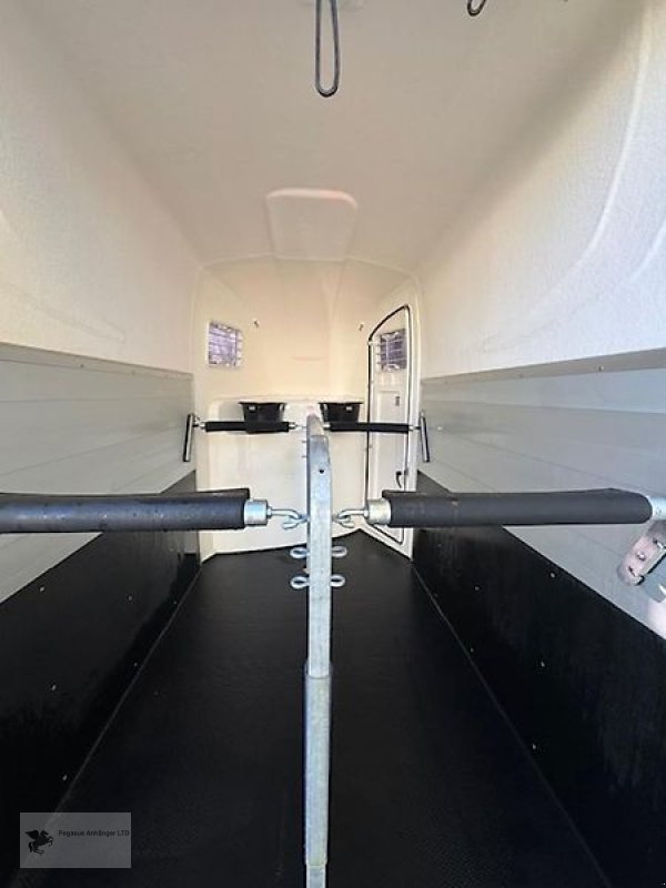 PKW-Anhänger des Typs Humbaur Pegasus 2 Pferdeanhänger NEU Dreh-Schwenkklappe ALU 2,4t, Neumaschine in Gevelsberg (Bild 5)