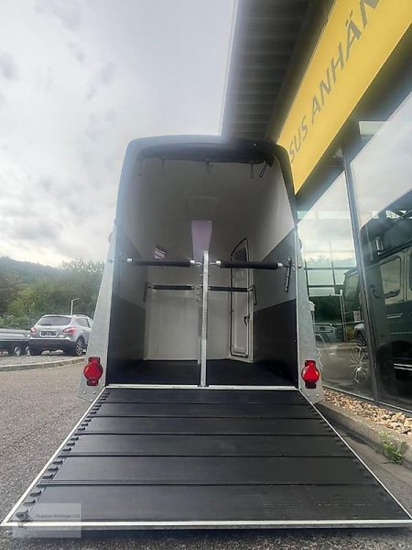 PKW-Anhänger типа Humbaur Pegasus 2 Pferdeanhänger NEU Panorama SK Alu 2,4t., Neumaschine в Gevelsberg (Фотография 5)