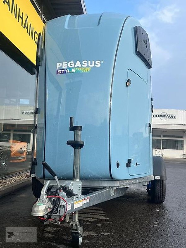 PKW-Anhänger tip Humbaur Pegasus Style 2-Pferdeanhänger 2,4t Neu Vollpoly, Gebrauchtmaschine in Gevelsberg (Poză 2)
