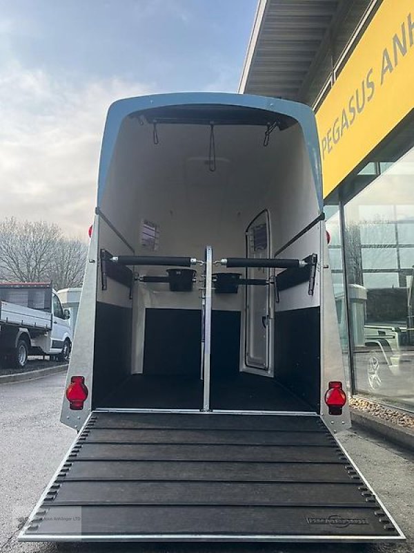 PKW-Anhänger типа Humbaur Pegasus Style 2-Pferdeanhänger 2,4t Neu Vollpoly, Gebrauchtmaschine в Gevelsberg (Фотография 5)