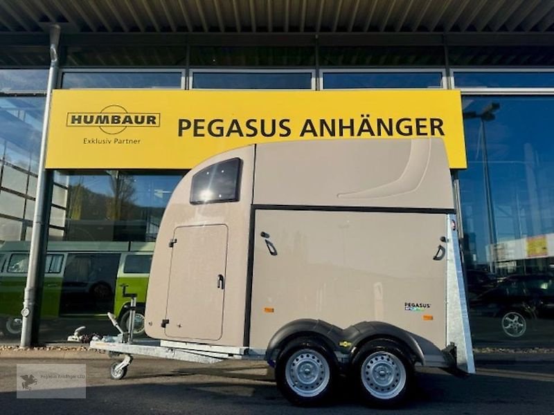 PKW-Anhänger za tip Humbaur Pegasus Style 2 Pferdeanhänger NEU 2,4t Panorama Western, Neumaschine u Gevelsberg