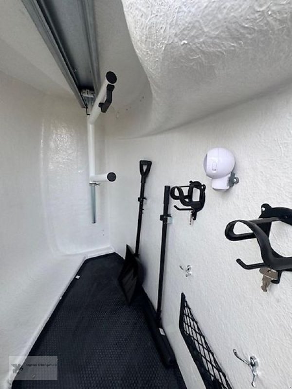 PKW-Anhänger типа Humbaur Pegasus Style 2 Pferdeanhänger Vollpoly Aluboden 2,7t., Gebrauchtmaschine в Gevelsberg (Фотография 6)