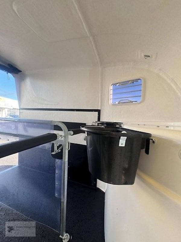 PKW-Anhänger типа Humbaur Pegasus Style S 2,7t BLACK ED. 2 Pferdeanhänger NEU, Neumaschine в Gevelsberg (Фотография 5)