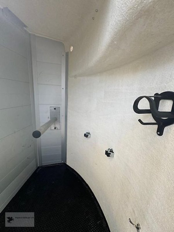 PKW-Anhänger tip Humbaur Single ALU 1,5er Pferdeanhänger Sattelkammer, Gebrauchtmaschine in Gevelsberg (Poză 7)