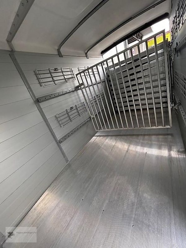 PKW-Anhänger typu Humbaur Viehanhänger HTV 354018 SRA ALU 3,5t. Viehtransporter, Gebrauchtmaschine v Gevelsberg (Obrázek 4)