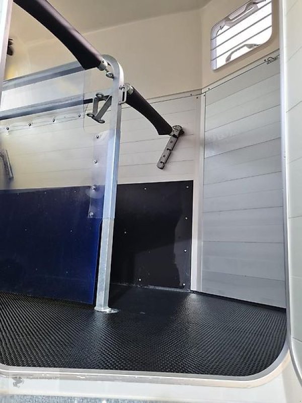 PKW-Anhänger des Typs Humbaur Xanthos 2,4t 2-Pferdeanhänger 1. Hand 100km/h Aluboden, Gebrauchtmaschine in Gevelsberg (Bild 5)