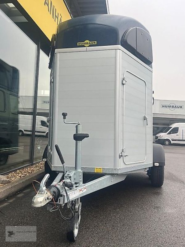 PKW-Anhänger Türe ait Humbaur Xanthos 2 Pferdeanhänger 1. Hand Alu 2,4t. TOP, Gebrauchtmaschine içinde Gevelsberg (resim 1)