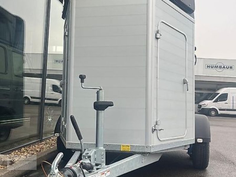 PKW-Anhänger Türe ait Humbaur Xanthos 2 Pferdeanhänger 1. Hand Alu 2,4t. TOP, Gebrauchtmaschine içinde Gevelsberg (resim 1)