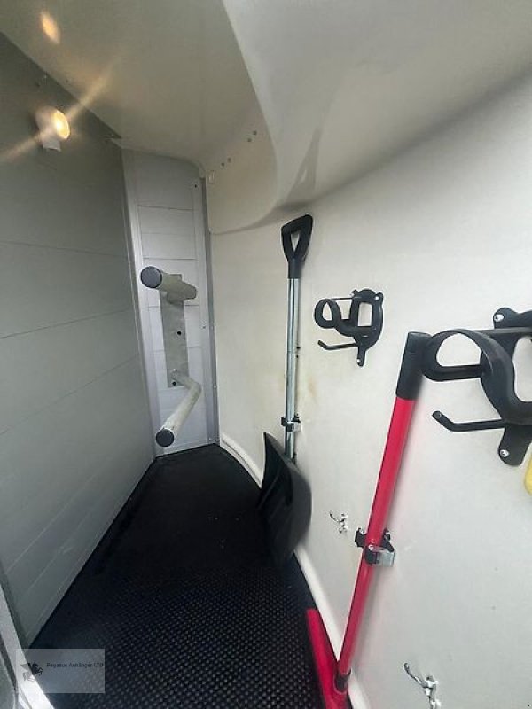 PKW-Anhänger Türe ait Humbaur Xanthos 2 Pferdeanhänger 1. Hand Alu 2,4t. TOP, Gebrauchtmaschine içinde Gevelsberg (resim 8)