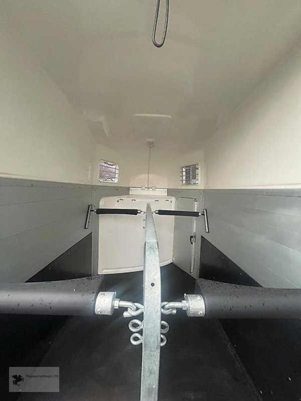 PKW-Anhänger типа Humbaur Xanthos 2 Pferdeanhänger 1. Hand Alu 2,4t. TOP, Gebrauchtmaschine в Gevelsberg (Фотография 6)
