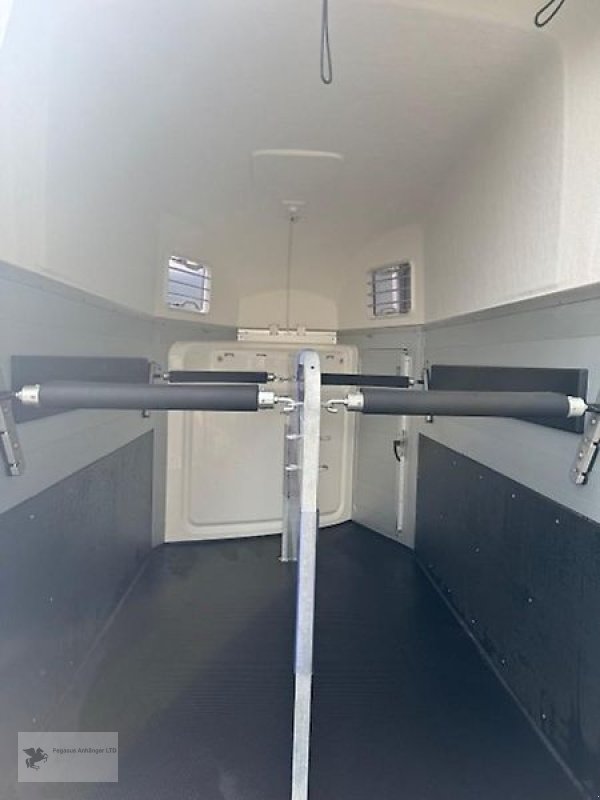 PKW-Anhänger van het type Humbaur Xanthos Aero 2,4to SK ALU/Poly, Gebrauchtmaschine in Gevelsberg (Foto 5)