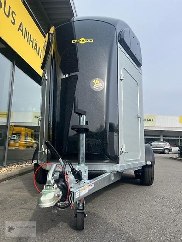 PKW-Anhänger tip Humbaur Xanthos Aero 2-Pferdeanhänger 2,4t Neu SK Vollaussattung, Gebrauchtmaschine in Gevelsberg (Poză 1)