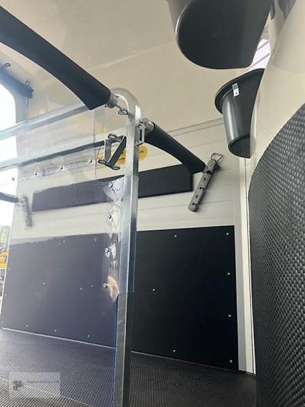 PKW-Anhänger tip Humbaur Xanthos Aero 2-Pferdeanhänger 2,4t Neu SK Vollaussattung, Gebrauchtmaschine in Gevelsberg (Poză 8)
