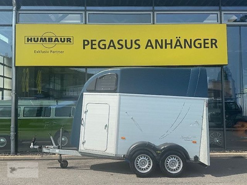 PKW-Anhänger tipa Humbaur Xanthos Aero 2 Pferdeanhänger 2,4t SK Vollalu, Gebrauchtmaschine u Gevelsberg (Slika 1)