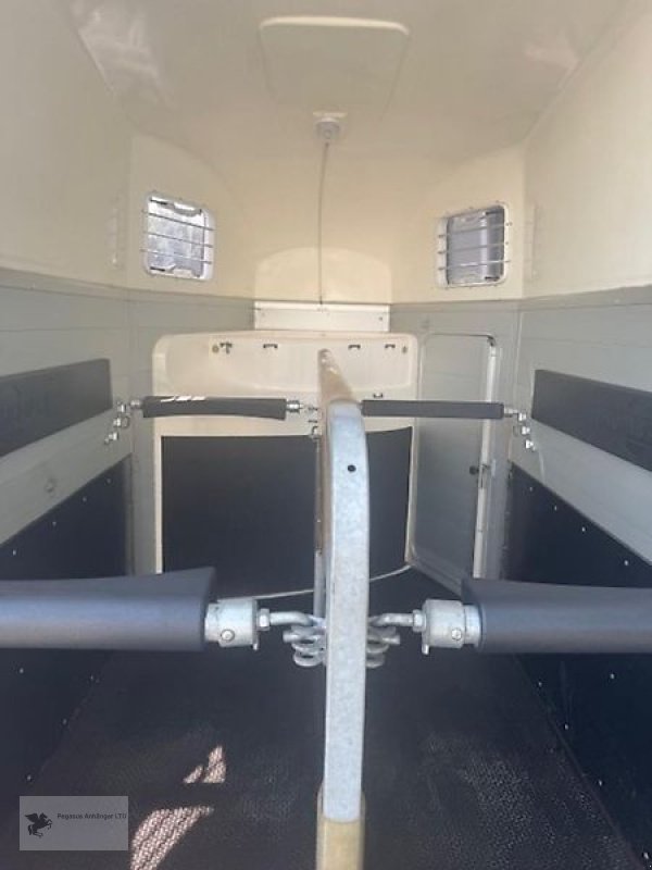 PKW-Anhänger типа Humbaur Xanthos Aero 2 Pferdeanhänger 2,4t SK Vollalu, Neumaschine в Gevelsberg (Фотография 5)