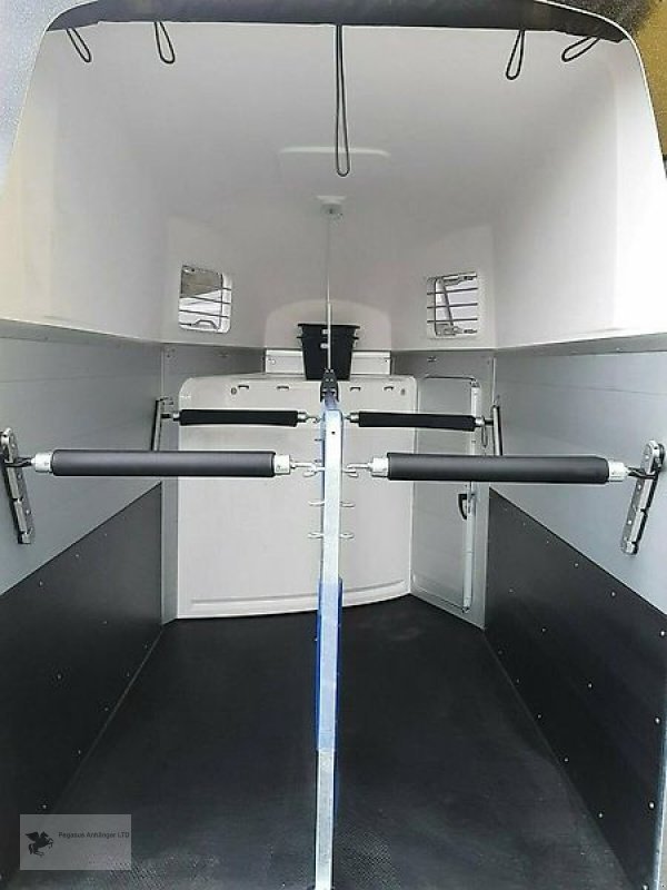 PKW-Anhänger typu Humbaur Xanthos Aero 2-Pferdeanhänger 2,7t gebr Böckmann a. L, Gebrauchtmaschine v Gevelsberg (Obrázek 7)