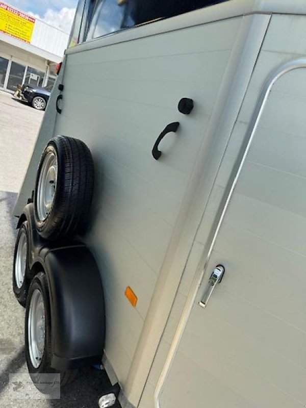 PKW-Anhänger des Typs Humbaur Xanthos Aero 2-Pferdeanhänger ALU 2,4t. 1. Hand, Gebrauchtmaschine in Gevelsberg (Bild 8)