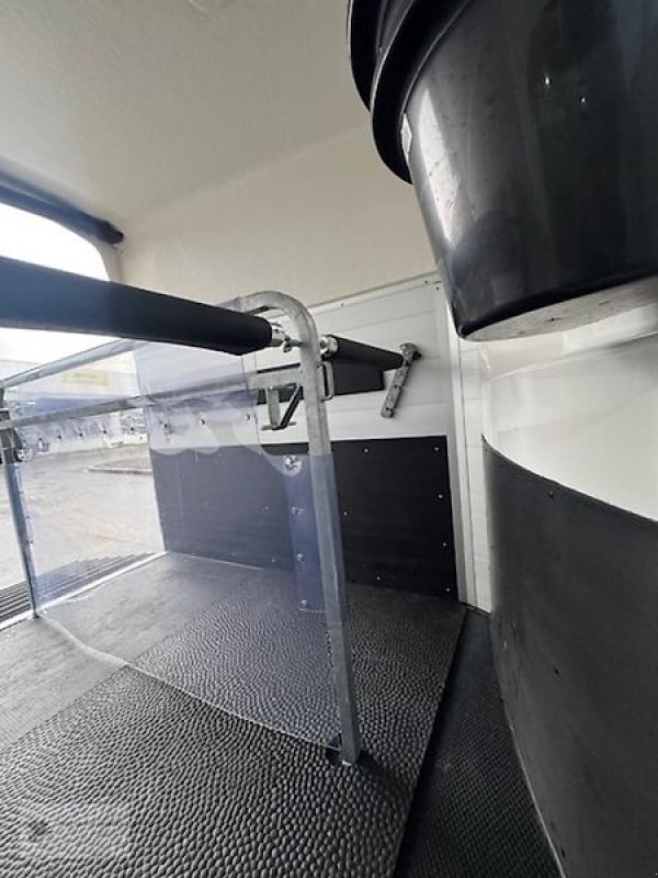 PKW-Anhänger za tip Humbaur Xanthos Aero 2 Pferdeanhänger ALU 2,4t. EZ: 2025, Gebrauchtmaschine u Gevelsberg (Slika 6)