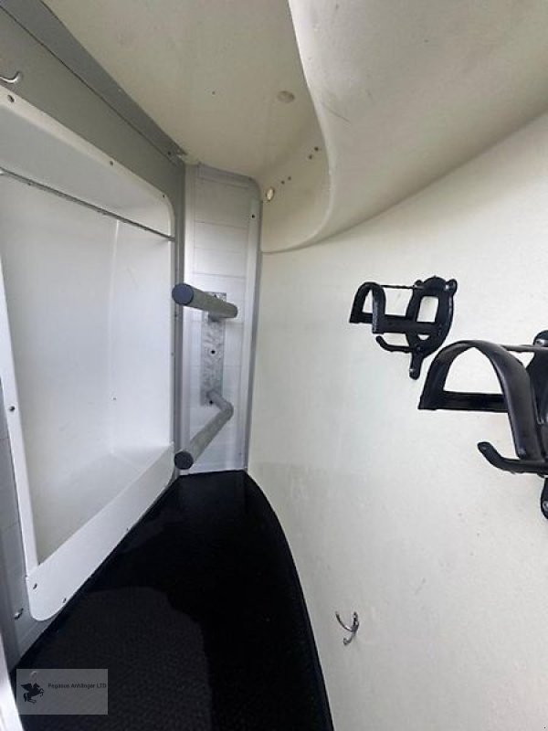 PKW-Anhänger del tipo Humbaur Xanthos Aero 2-Pferdeanhänger Alu Sattelkammer 2,4t., Gebrauchtmaschine en Gevelsberg (Imagen 6)