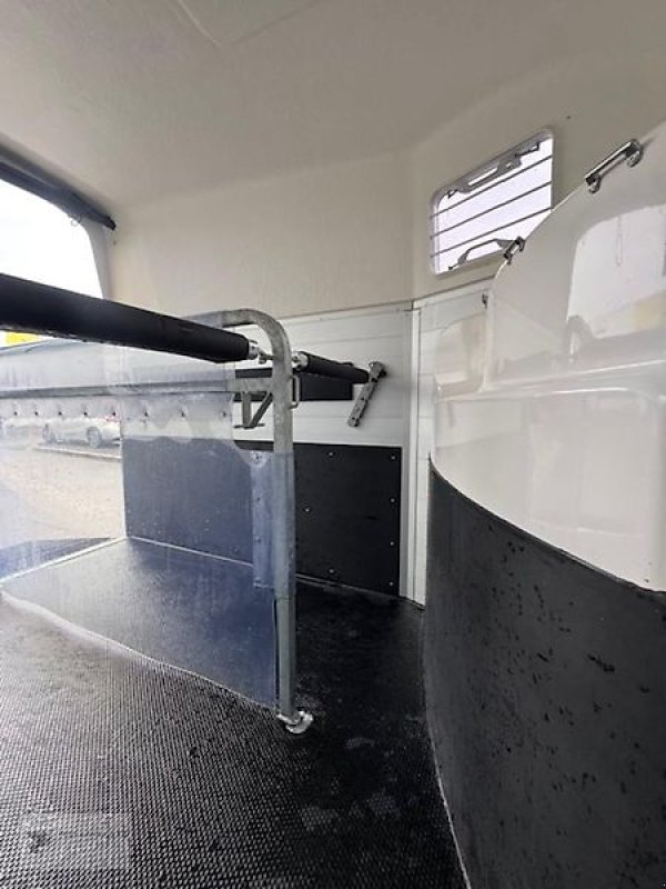 PKW-Anhänger des Typs Humbaur Xanthos Aero 2-Pferdeanhänger EZ:2025 1.Hd Alu 2,4t., Gebrauchtmaschine in Gevelsberg (Bild 6)