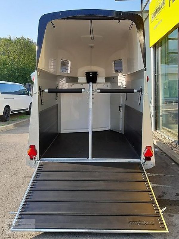 PKW-Anhänger des Typs Humbaur Xanthos Aero Pferdeanhänger 2,4 to NEU Alu 100km/h SK DS, Neumaschine in Gevelsberg (Bild 5)