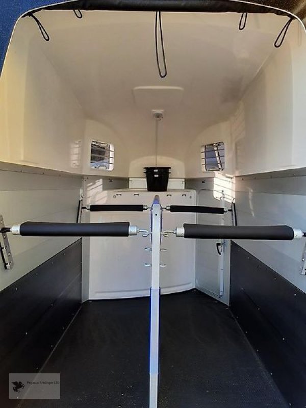 PKW-Anhänger Türe ait Humbaur Xanthos Aero Pferdeanhänger 2,4 to NEU Alu 100km/h SK DS, Neumaschine içinde Gevelsberg (resim 7)