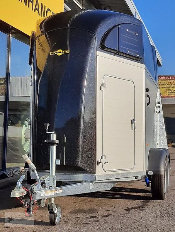 PKW-Anhänger del tipo Humbaur Xanthos Aero Pferdeanhänger 2,4 to NEU Alu 100km/h SK DS, Neumaschine In Gevelsberg (Immagine 1)