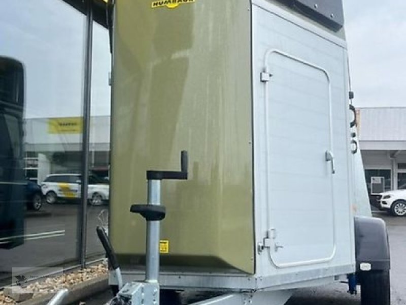 PKW-Anhänger des Typs Humbaur Xanthos Aero Pferdeanhänger 2,4t. ALU NEU SK DS 100km/h, Neumaschine in Gevelsberg (Bild 1)