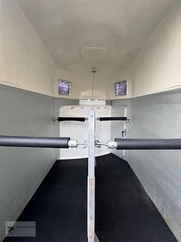 PKW-Anhänger типа Humbaur Xanthos Spirit 2 Pferdeanhänger 2t. Alu Sattelkammer, Gebrauchtmaschine в Gevelsberg (Фотография 3)