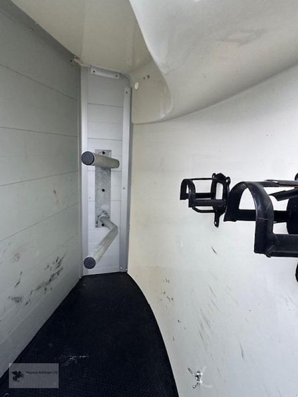 PKW-Anhänger типа Humbaur Xanthos Spirit 2 Pferdeanhänger 2t. Alu Sattelkammer, Gebrauchtmaschine в Gevelsberg (Фотография 7)