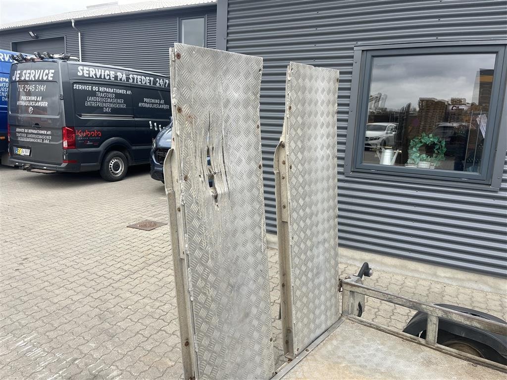 PKW-Anhänger des Typs Ifor Williams Model 4 lille maskintrailer med ramper., Gebrauchtmaschine in Rønnede (Bild 3)