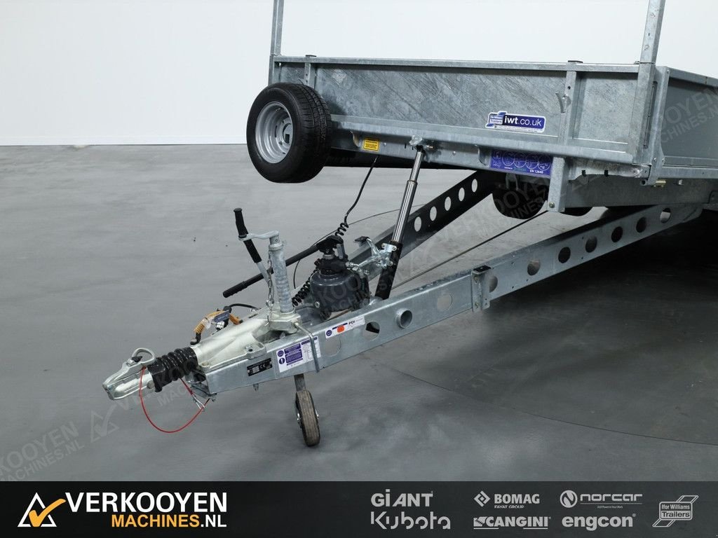 PKW-Anhänger des Typs Ifor Williams TB5521-353 550cm Tiltbed (3-asser - Handmatig), Neumaschine in Vessem (Bild 7)